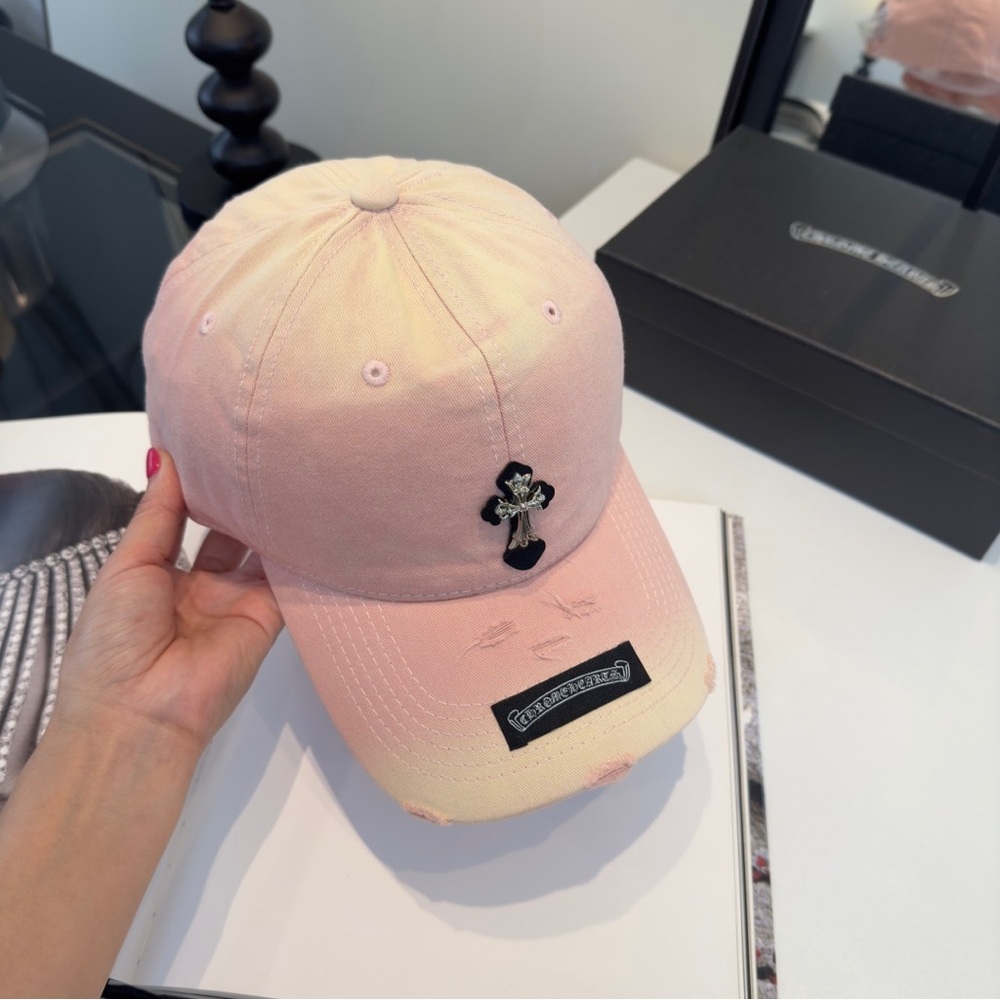 Chrome Heart Pink Gradient Beanie with a head circumference of 57cm - Picture 3 of 6